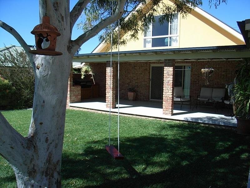 12 The Retreat, Tamworth NSW 2340