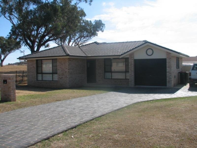 70 Mitchell Street, Tamworth NSW 2340