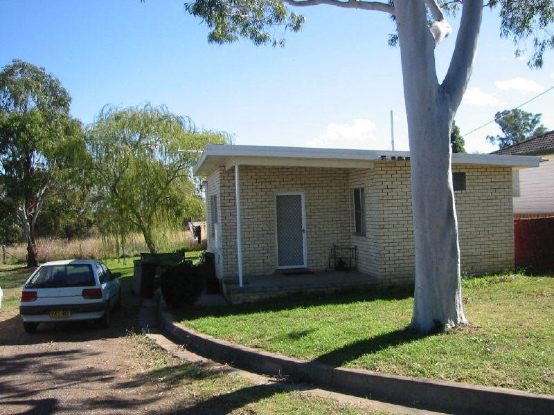 8 Crawford Street, Tamworth NSW 2340