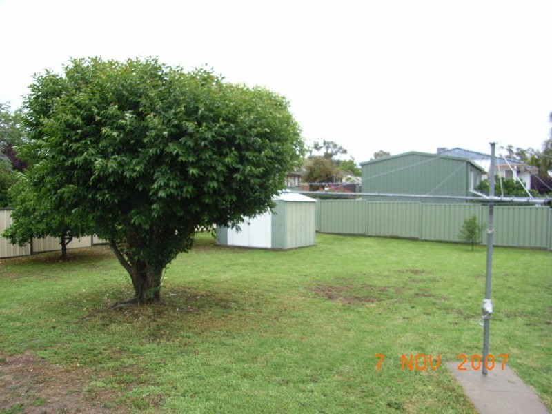 4 Dorothy Avenue, Kootingal NSW 2352