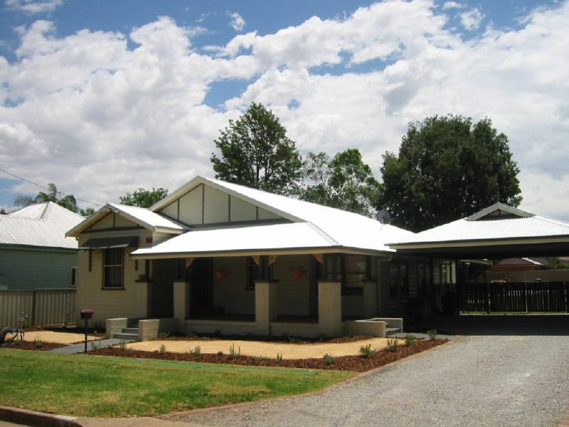 8 North Street, Tamworth NSW 2340