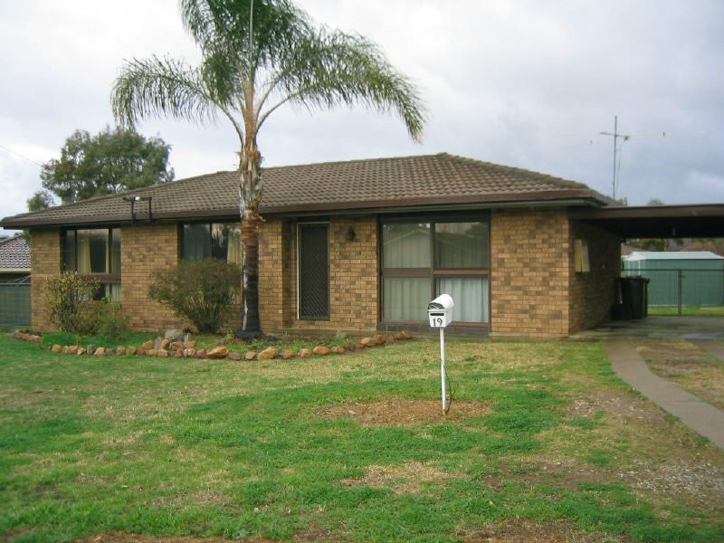 19 Allawah Street, Tamworth NSW 2340
