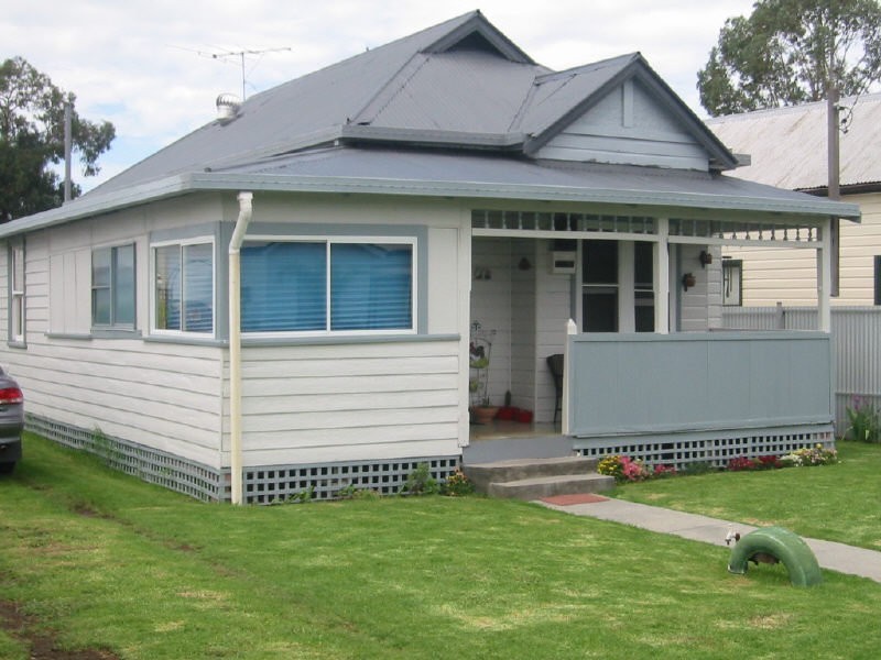 17 Russell Street, Werris Creek NSW 2341