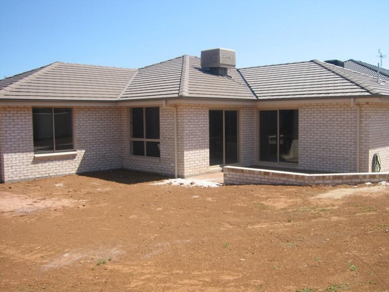 11 James Place, Tamworth NSW 2340