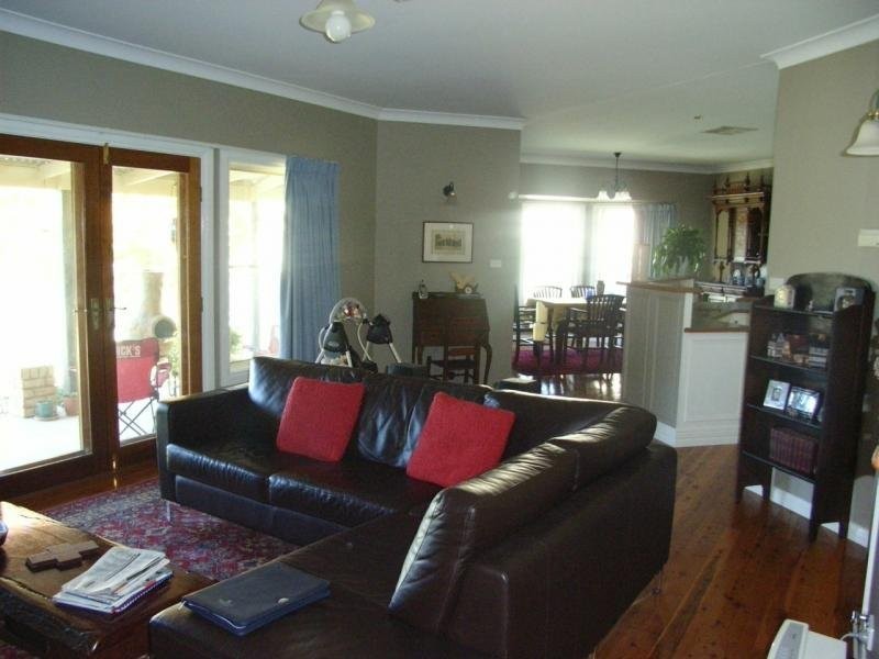 22 Cobb & Co Circuit, Tamworth NSW 2340
