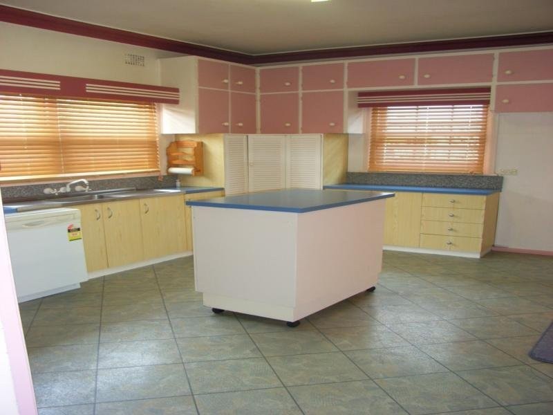 10 Jean Street, Tamworth NSW 2340