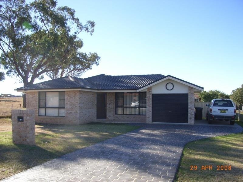 70 Mitchell Street, Tamworth NSW 2340