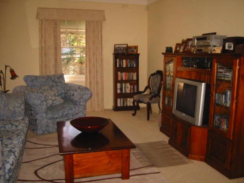 61 White Street, Tamworth NSW 2340