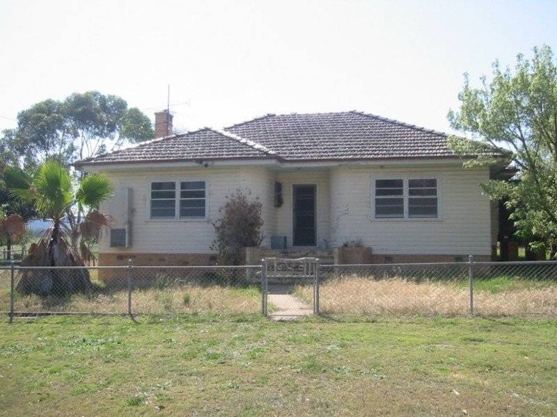 . "Woodlands", Tamworth NSW 2340