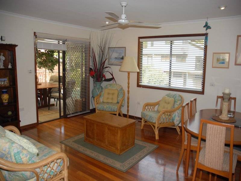 27 Casino Street, Terrigal NSW 2260
