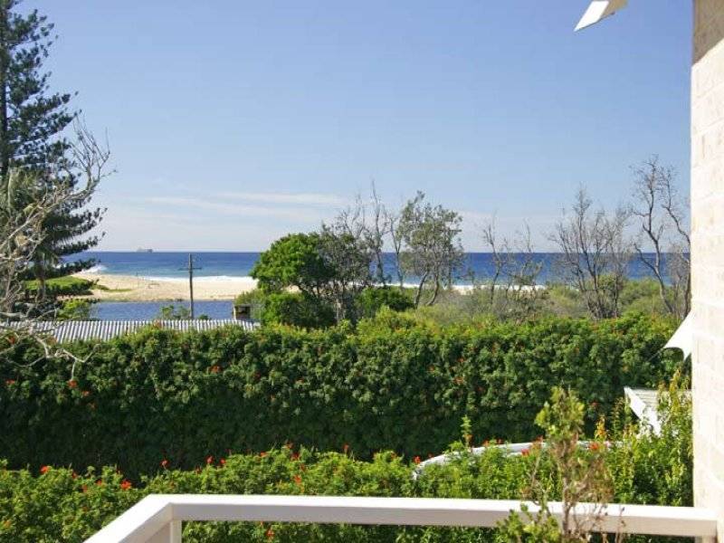3 Wiles Avenue, Wamberal NSW 2260