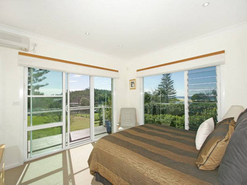 3 Wiles Avenue, Wamberal NSW 2260