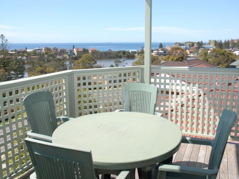 41 Willoughby Rd, Terrigal NSW 2260