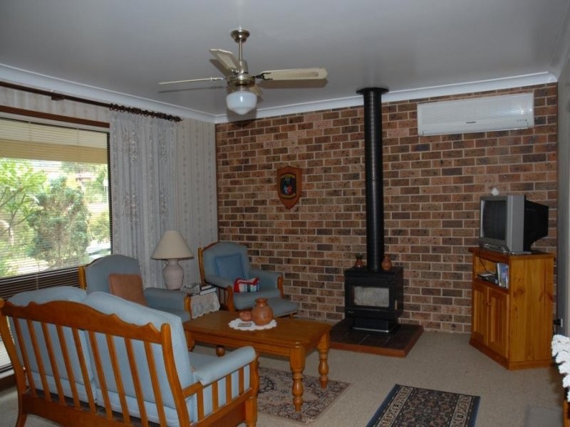 9 Edmondson Crescent, Kincumber NSW 2251