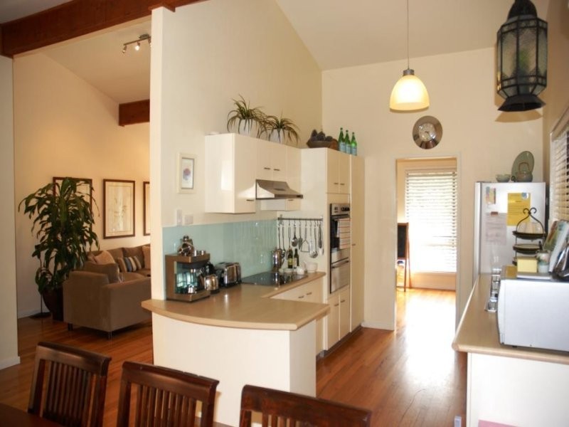 99 Lakeshore Drive, North Avoca NSW 2260