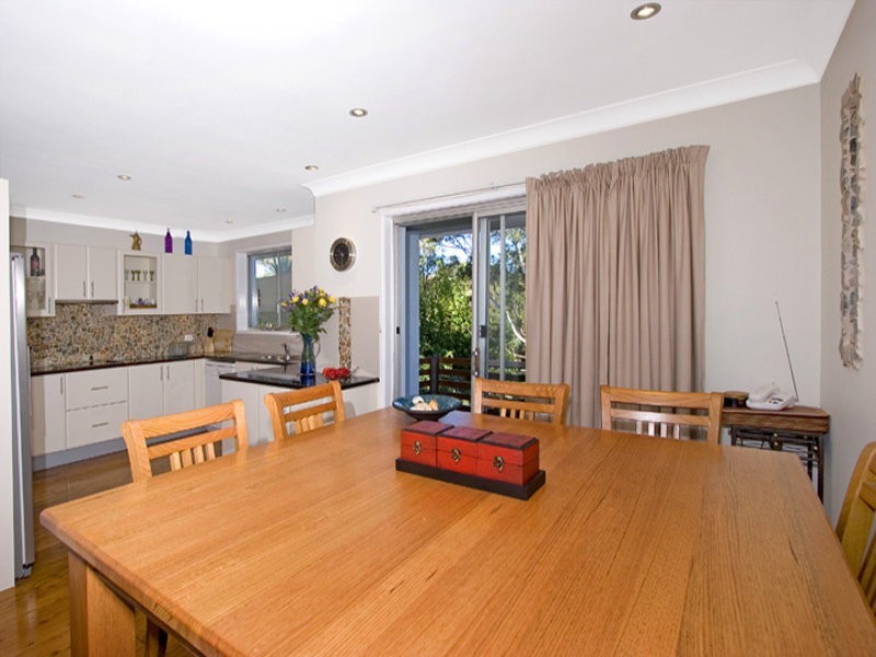 9 Somerset Close, Wamberal NSW 2260