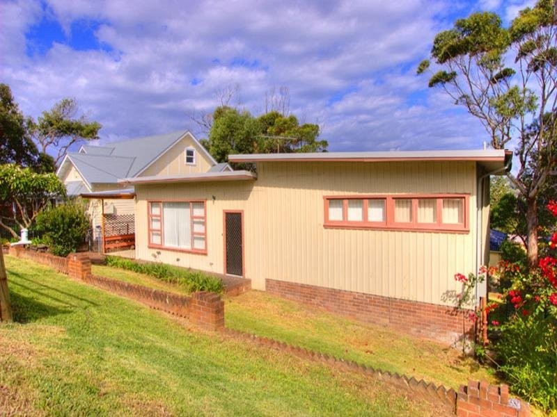 24 Dover Road, Wamberal NSW 2260