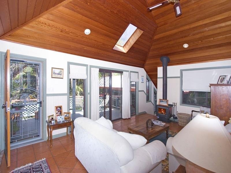 13 Hibiscus Avenue, North Avoca NSW 2260