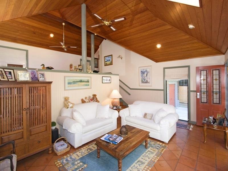 13 Hibiscus Avenue, North Avoca NSW 2260