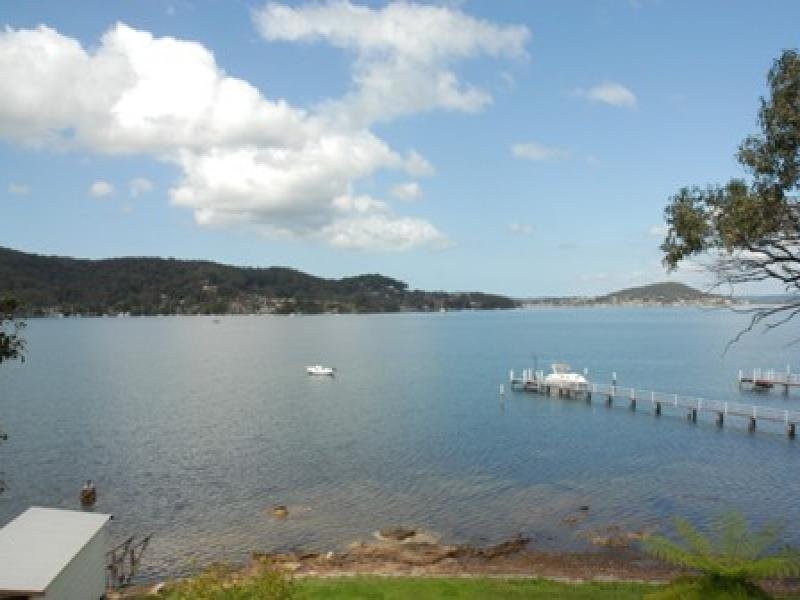 49 Caroline Street, East Gosford NSW 2250