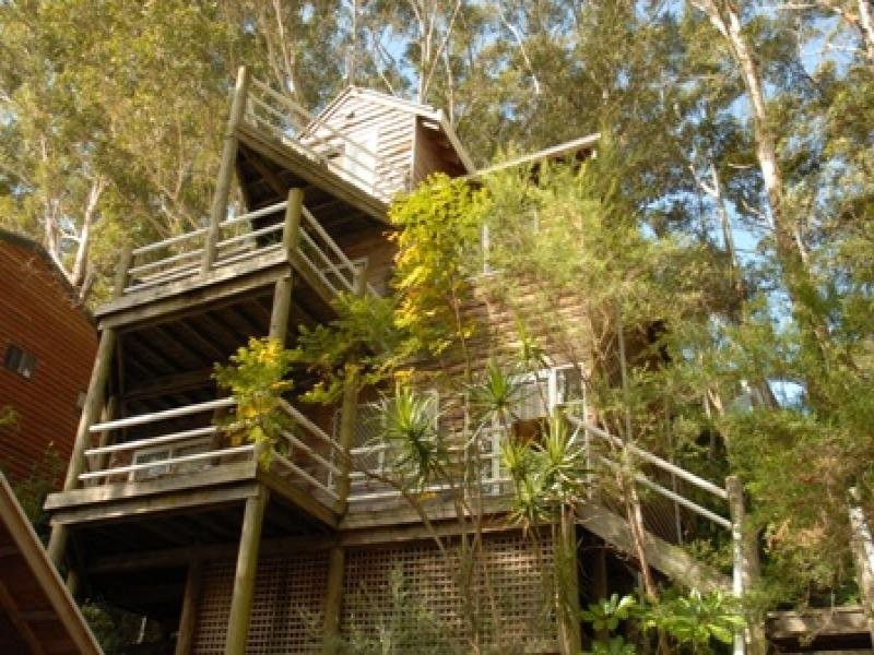 16 Riviera Avenue, Terrigal NSW 2260