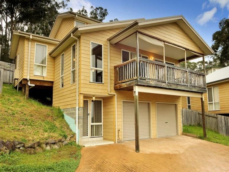 12 Irwin Place, Green Point NSW 2251