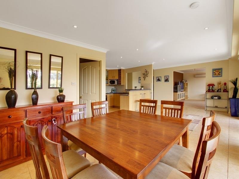 9 Robusta Close, Erina NSW 2250