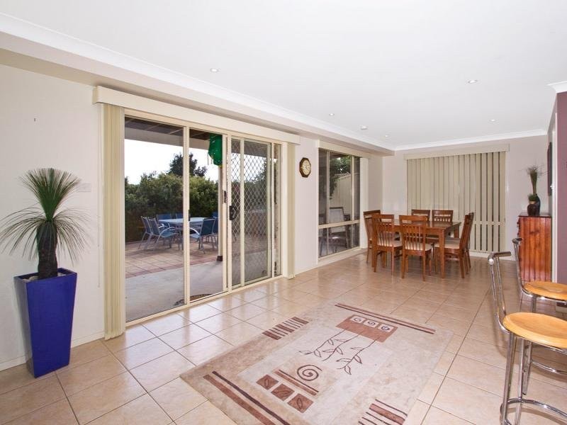 9 Robusta Close, Erina NSW 2250