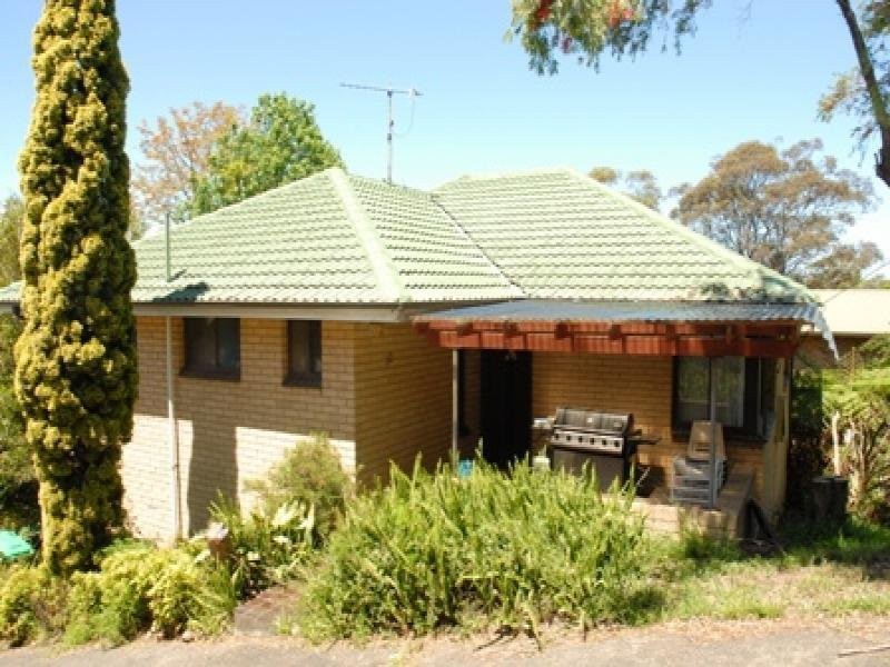 32 Bradleys Road, North Avoca NSW 2260