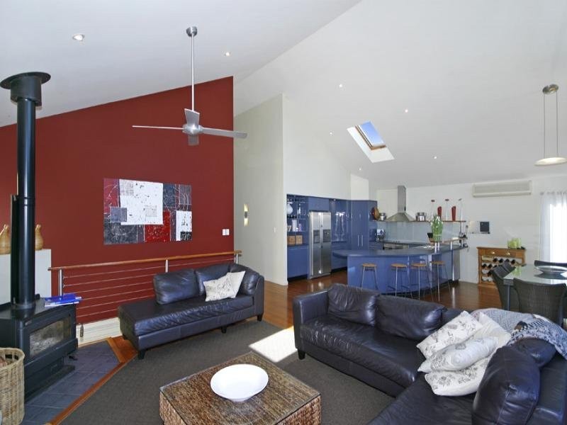 8 Fishermans Parade, Daleys Point NSW 2257