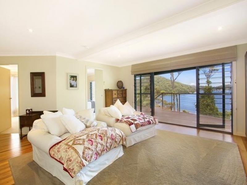 8 Fishermans Parade, Daleys Point NSW 2257