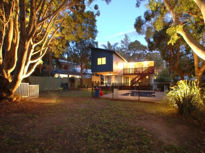 14 Shakespeare Avenue, Bateau Bay NSW 2261