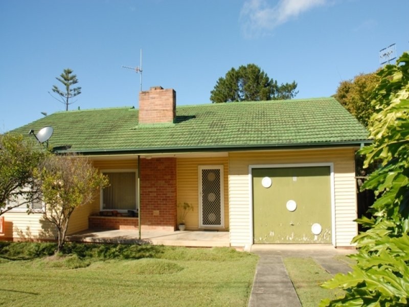 12 Blue Bell Drive, Wamberal NSW 2260