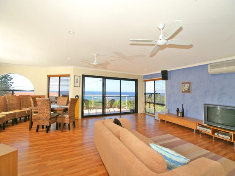 79 Kalakau Avenue, Forresters Beach NSW 2260