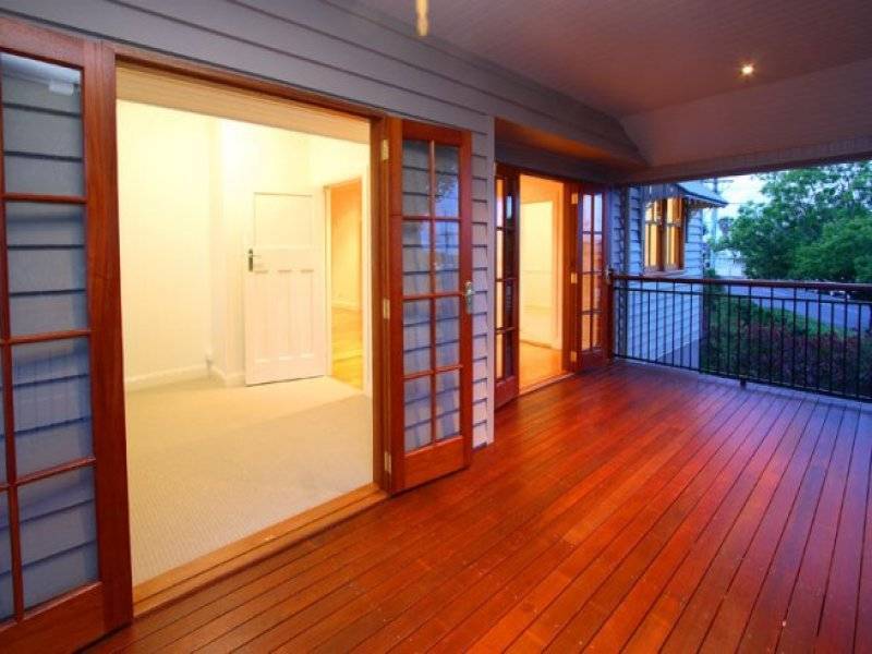 106 Stradbroke Ave, Wynnum QLD 4178