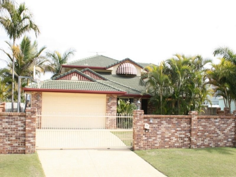 27 Downwind Ct, Birkdale QLD 4159