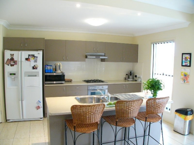 2 John Street, Manly West QLD 4179