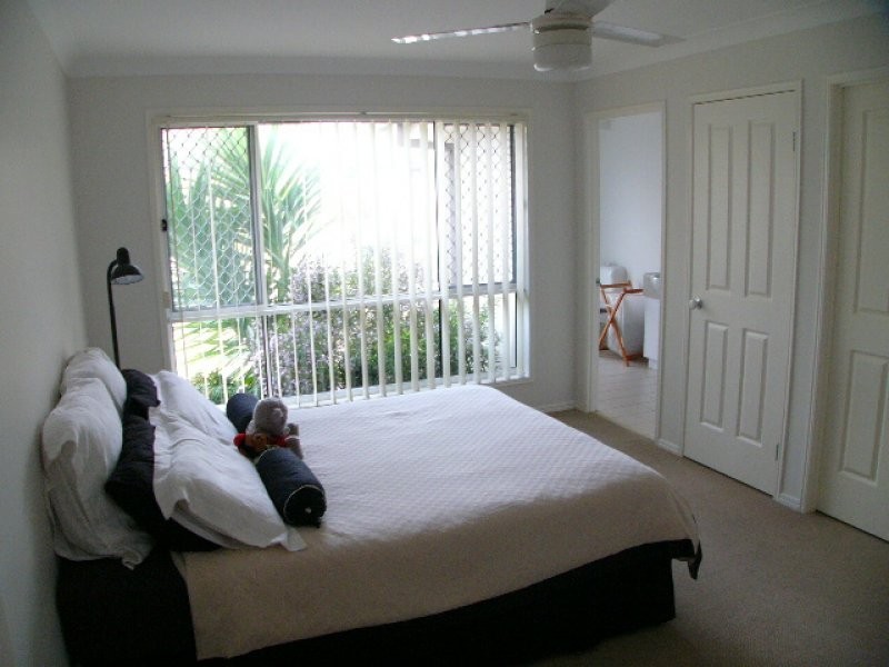 2 Tallis Street, Wakerley QLD 4154