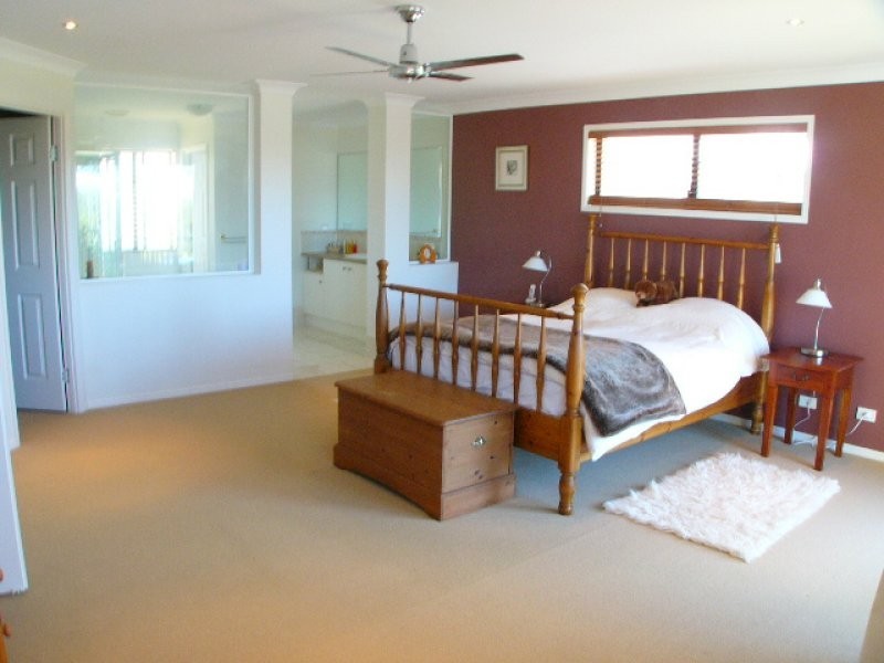 35 Behan Crescent, Wakerley QLD 4154