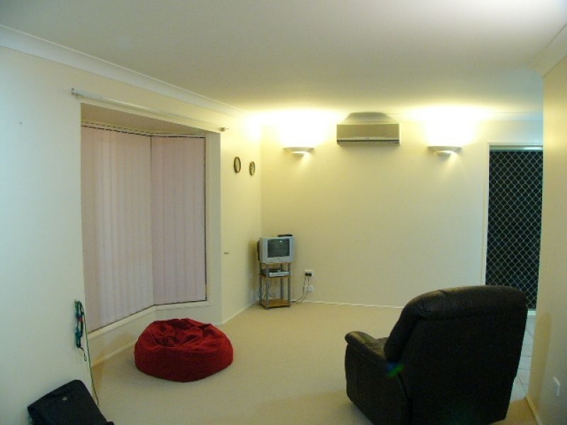 16 Brett Place, Wynnum West QLD 4178