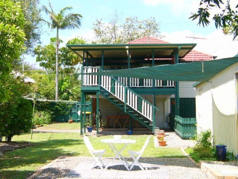 303 Preston Road, Wynnum West QLD 4178