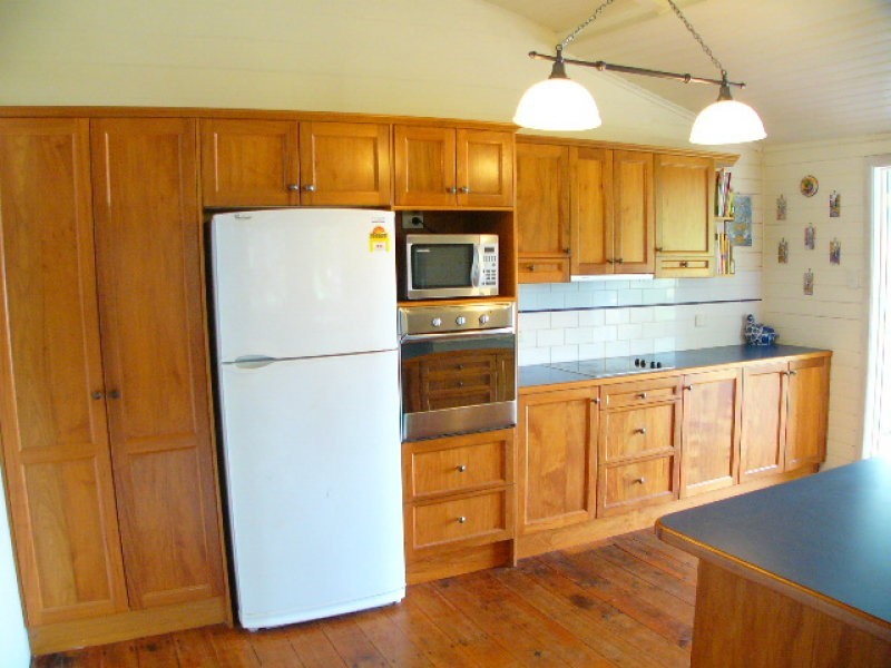 207 Sibley Road, Wynnum West QLD 4178