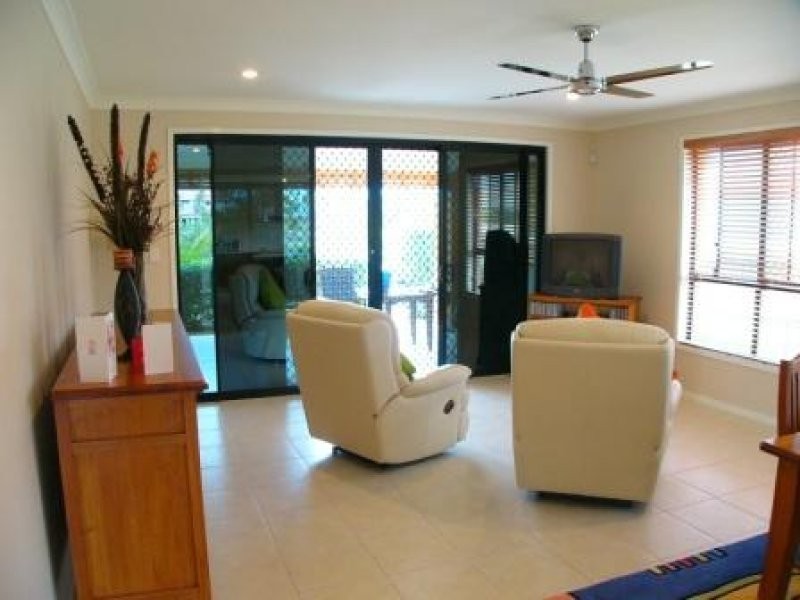 12 Williams Street, Wakerley QLD 4154