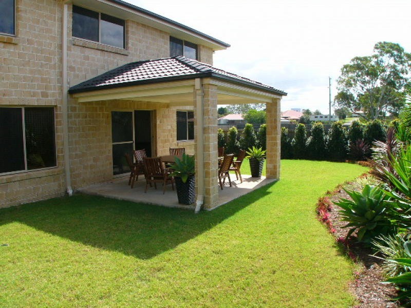 2 Gabrielle Place, Manly West QLD 4179