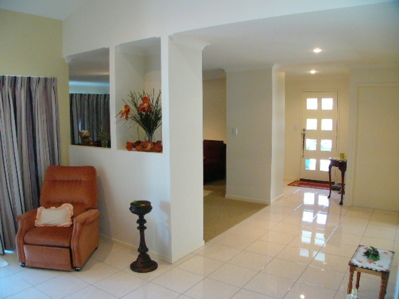 98 Brokenwood Circuit, Tingalpa QLD 4173