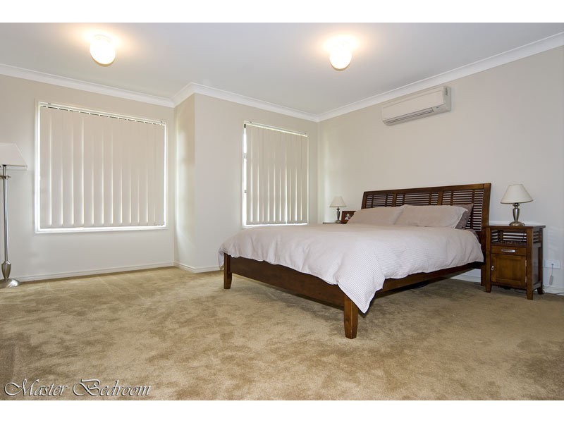 56 Red Gum Crescent, Wakerley QLD 4154