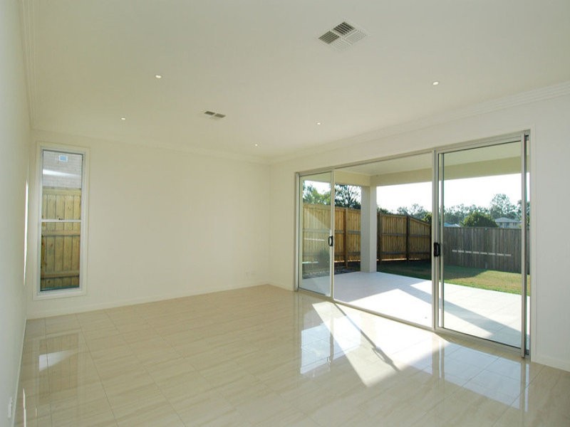 43 Gumdale Street, Wakerley QLD 4154