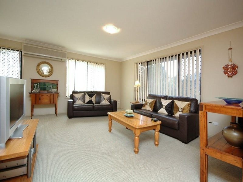 7 Manor Crescent, Wakerley QLD 4154