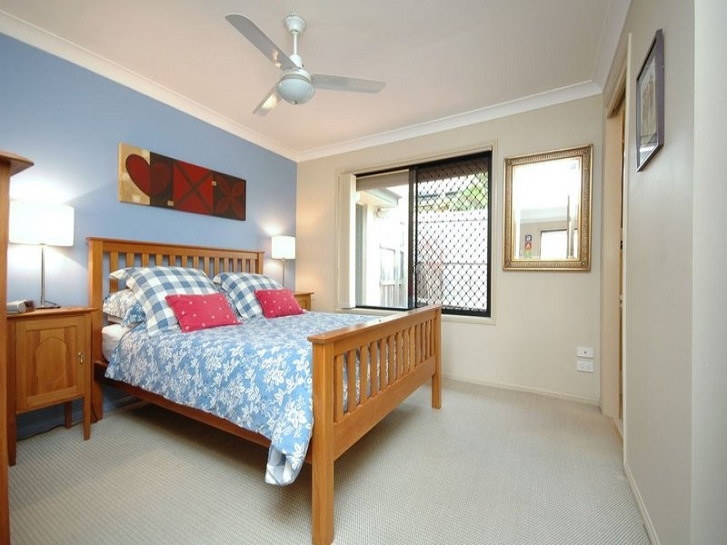 7 Manor Crescent, Wakerley QLD 4154