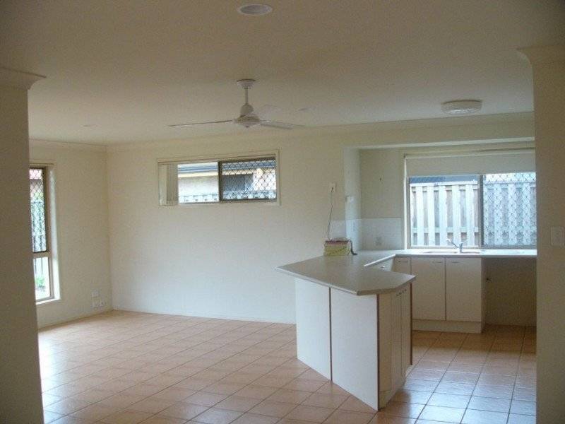 44 Isaacs Way, Wakerley QLD 4154
